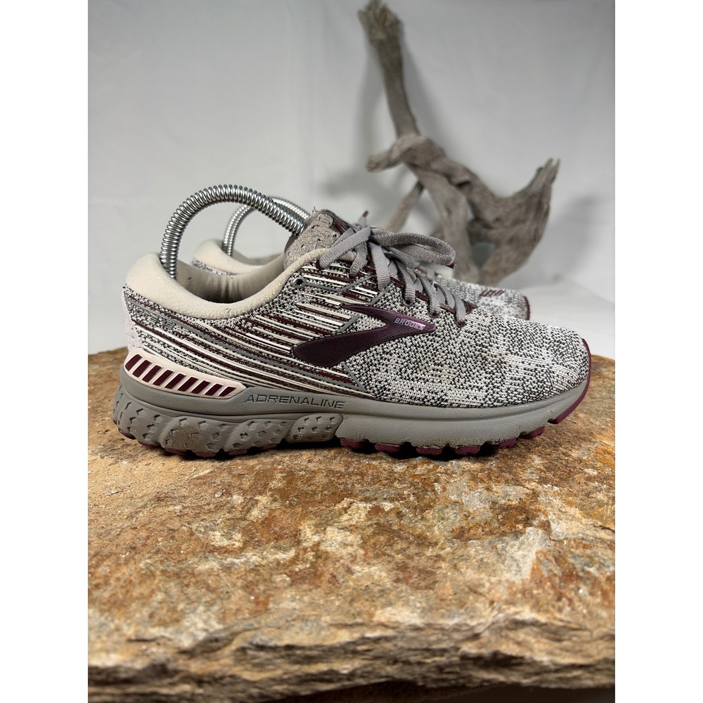 Brooks Adrenaline GTS 19 Womens Running Shoes Grey Burgundy 1202841B061 Size 8